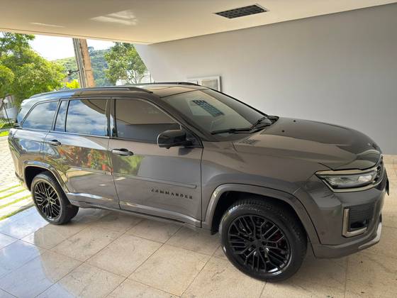 JEEP COMMANDER 2.0 HURRICANE 4 TURBO GASOLINA BLACKHAWK AT9